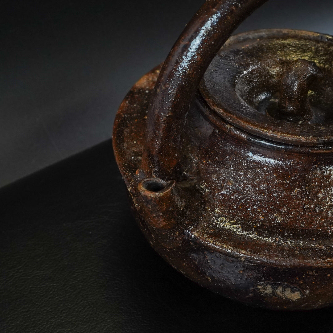 李朝飴釉 水注