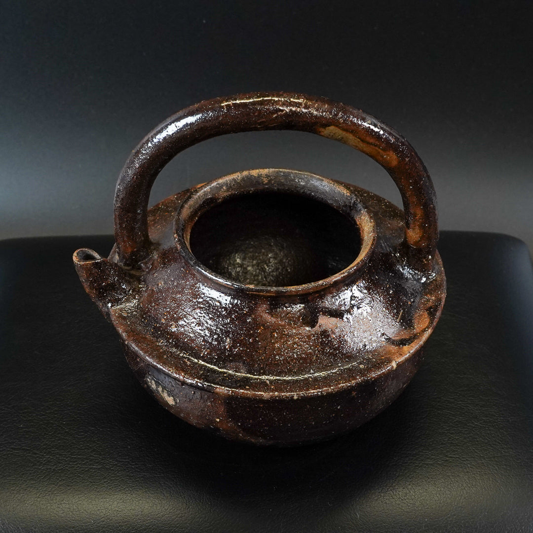 李朝飴釉 水注