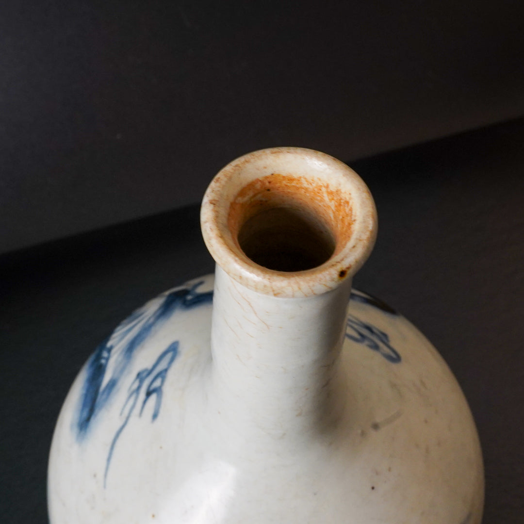 青花酒瓶