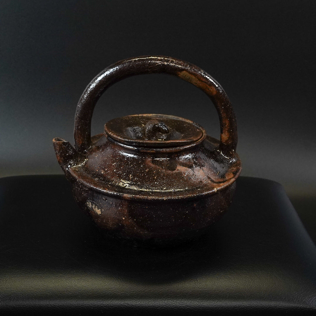 李朝飴釉　水注